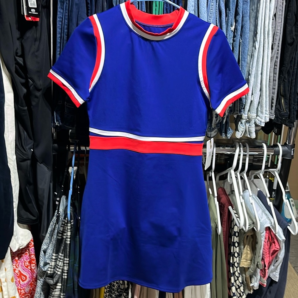 Tail brand - sporty casual dress. Size 8 NWT.